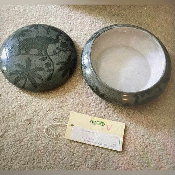 Vtg. Oklahoma Importing Co. Ceramic Bowl With Lid 7” Muddy Elephant Rnd. Box